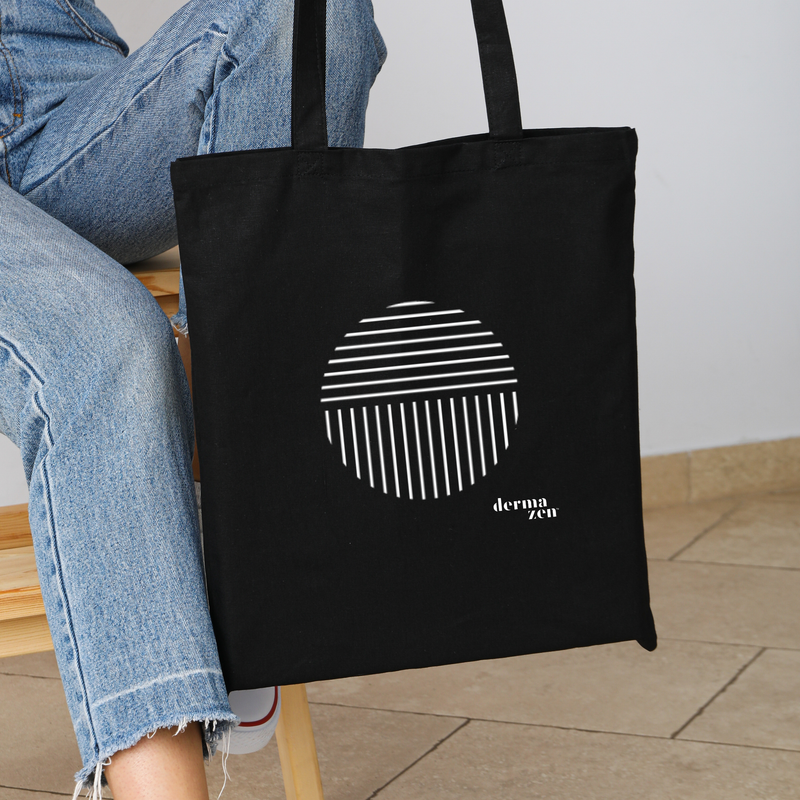 【とても美品】Peaceful ロゴ ブラック トートバッグ Peaceful AF Tote Bag – Dermazen